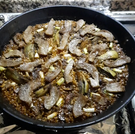 Paella-Secreto-Ibérico-Ajos-Tiernos.png