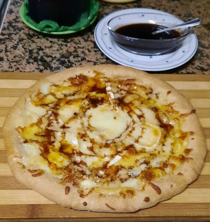 Pizza-Quesos-Balsámico-Módena.jpg